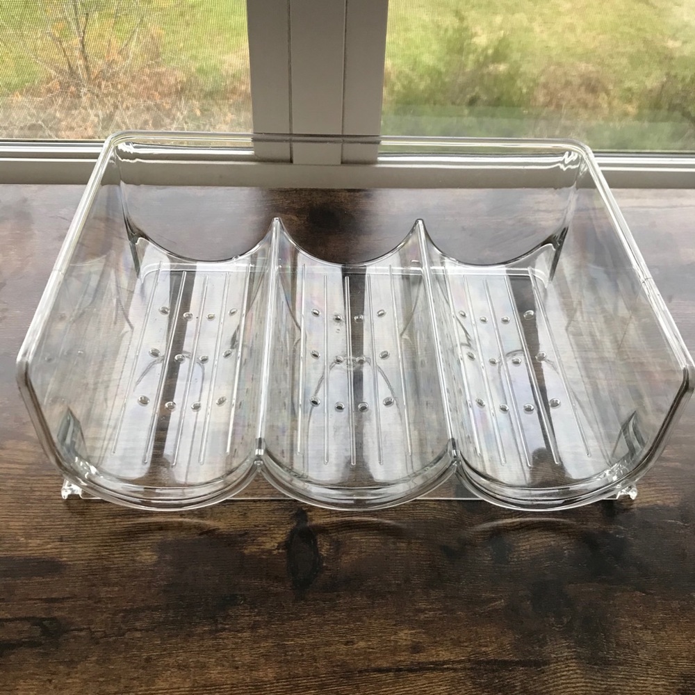 Clear plastic fridge wine rack